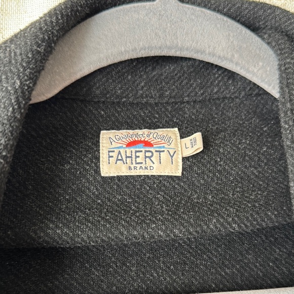 Faherty Black/ Dark Navy Button-Up Shirt Shacket Large - Picture 2 of 4